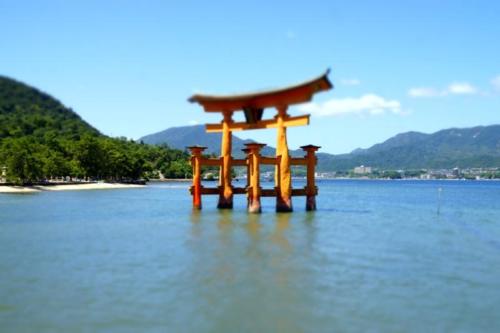 fg- Santuario di Itsukushima, isola di Miyajima (Hiroshima)  