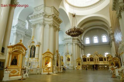 bu- Cattedrale di Smolnyj 