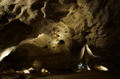 eq- Carlsbad Caverns (New Mexico)  