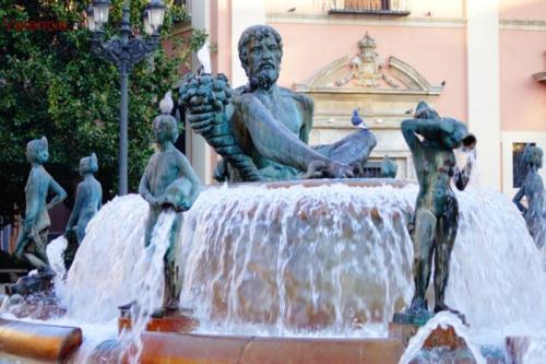 am- Fontana in Piazza della Vergine 